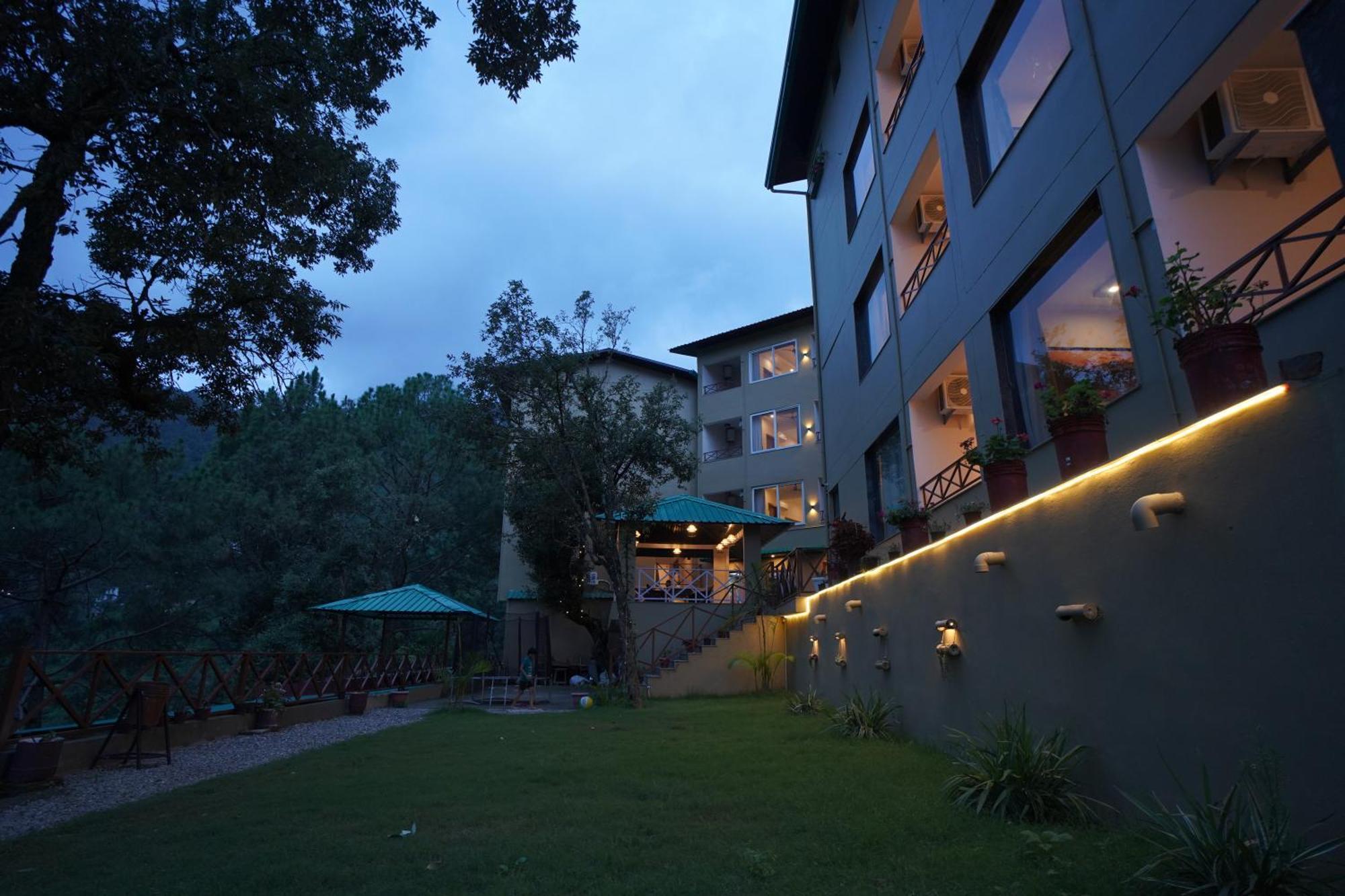 Resorts By The Baagh, Bhīm Tāl Exterior foto